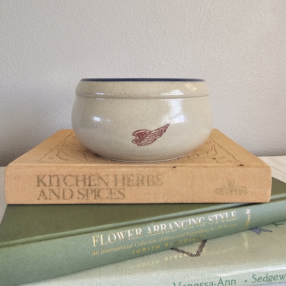 Red Wing Bowl - Picture 7 of 7